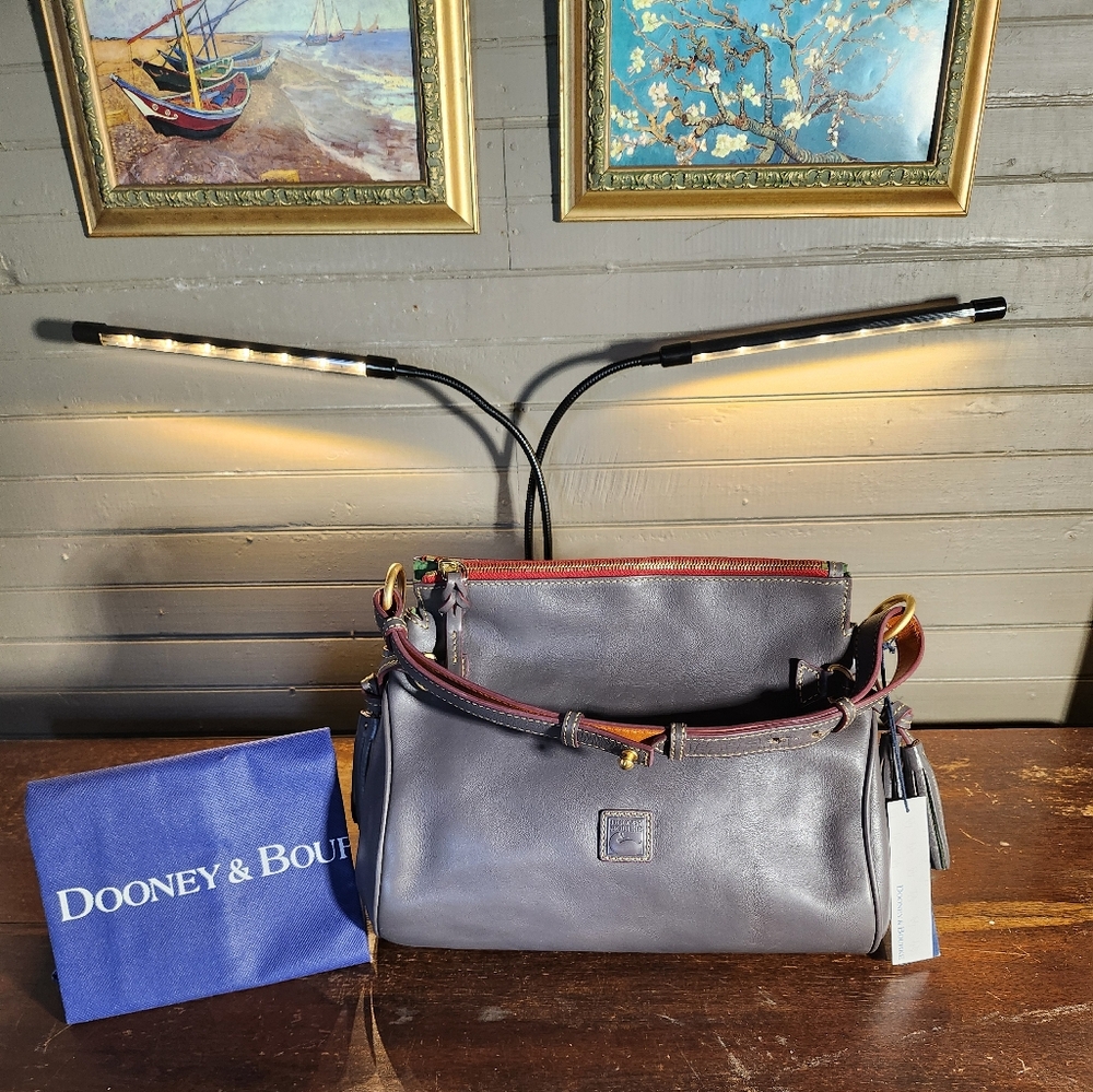 Dooney & Bourke Classic Gray Shoulder Bag with Sleek Design